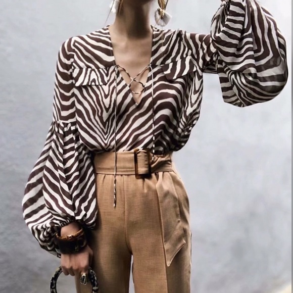 Print Animal Lace Up Top - Picture 4 of 8